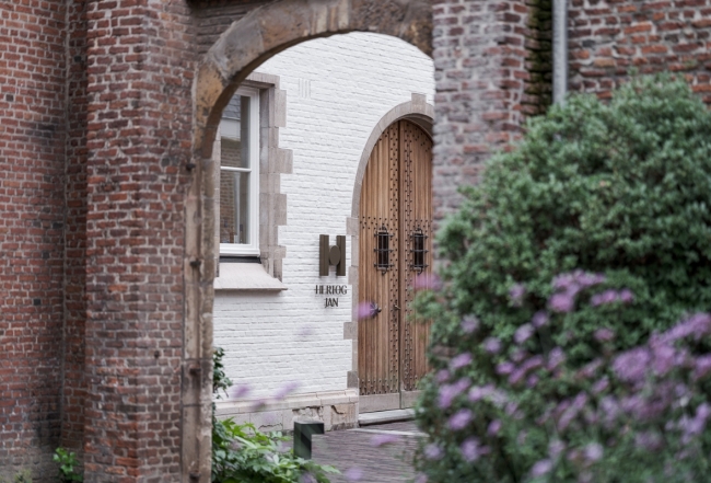 Botanic Sanctuary Antwerp Entrance