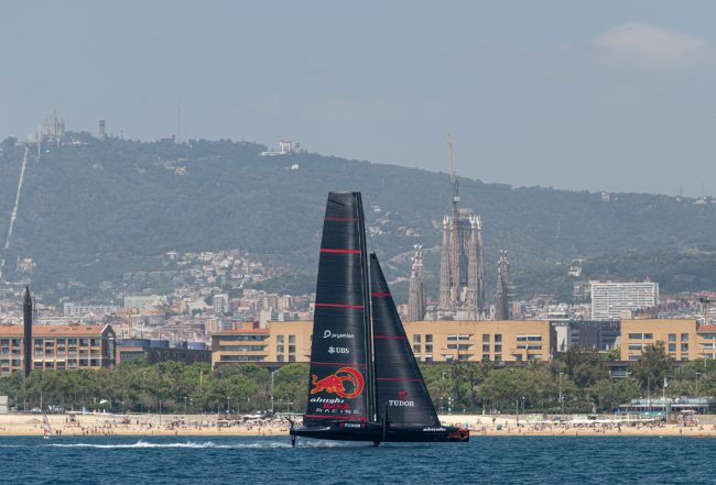 Alinghi Red Bull Racing 4 Credit Ivo Rovira Americas Cup