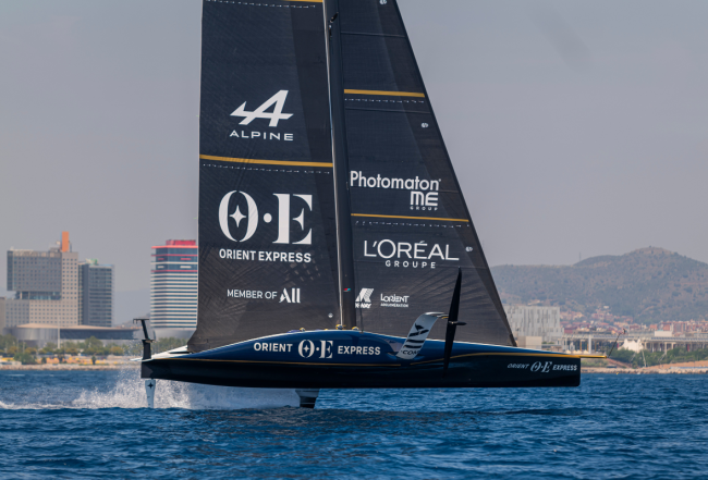 Orient Express Racing Team 1 Credit Job Vermeulen Americas Cup